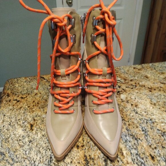 Steve Madden Womens Karey Leather Pointed Toe Ankle Boots US 8.5 EUC - Picture 5 of 12